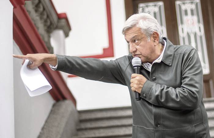 Manuel López Obrador, durante una conferencia de prensa en la sede del partido, el 14 de julio, en la Ciudad de México. · Foto: Pedro Pardo