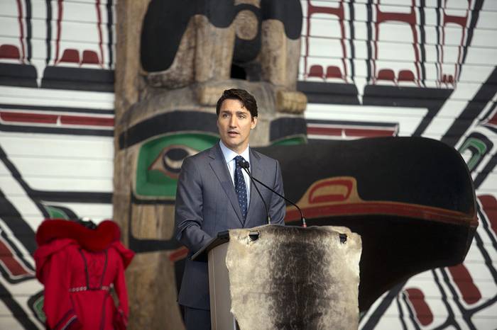 Justin Trudeau, primer ministro canadiense, habla de la Investigación Nacional sobre Mujeres y Niñas Indígenas Desaparecidas y Asesinadas, ayer, en el Museo de Historia de Gatineau, en Quebec.
 · Foto: Andrew Meade, AFP