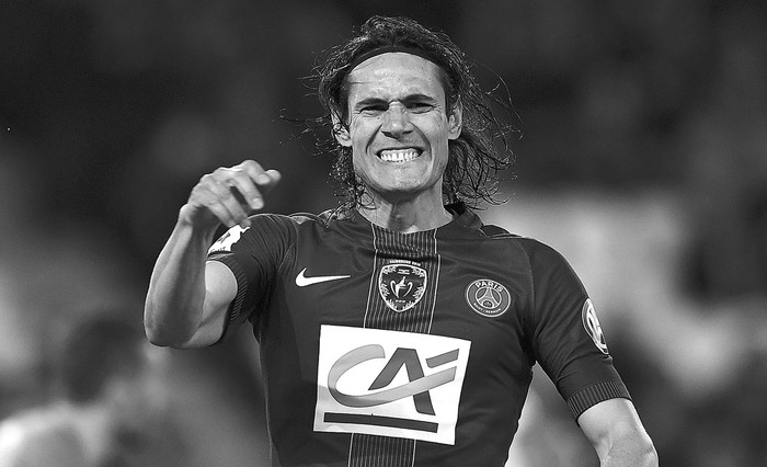 Edinson Cavani, de Paris Saint-Germain, festeja su gol a Mónaco, ayer, en el estadio Parque de los Príncipes, en París. Foto: Franck Fife, AFP