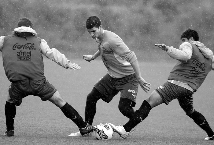 Entrenamiento de la selección uruguaya sub 20 en el Complejo Uruguay Celeste. Foto: Pedro Rincón (archivo, julio de 2014)