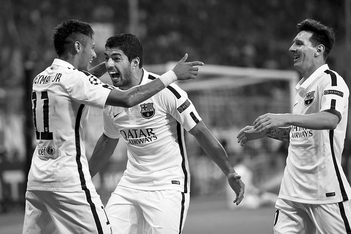 Los jugadores de Barcelona Neymar, Luis Suárez y Lionel Messi festejan un gol a Bayern Munich, ayer en Munich, Alemania. Foto: Odd Andersen, Afp