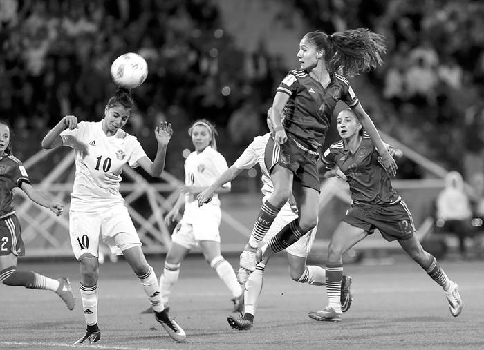 Jordania y España en el partido inaugural de la Copa Mundial Femenina, el 30 de setiembre en Amán, Jordania. Foto: Khalil Mazraawi, AFP