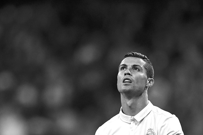 Cristiano Ronaldo, de Real Madrid, durante el partido con Legia de Varsovia, ayer, en el estadio Santiago Bernabéu de Madrid. Foto: Javier Soriano, AFP