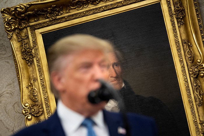 Donald Trump, ayer, en la Oficina Oval de la Casa Blanca. · Foto: Brendan Smialowski, AFP