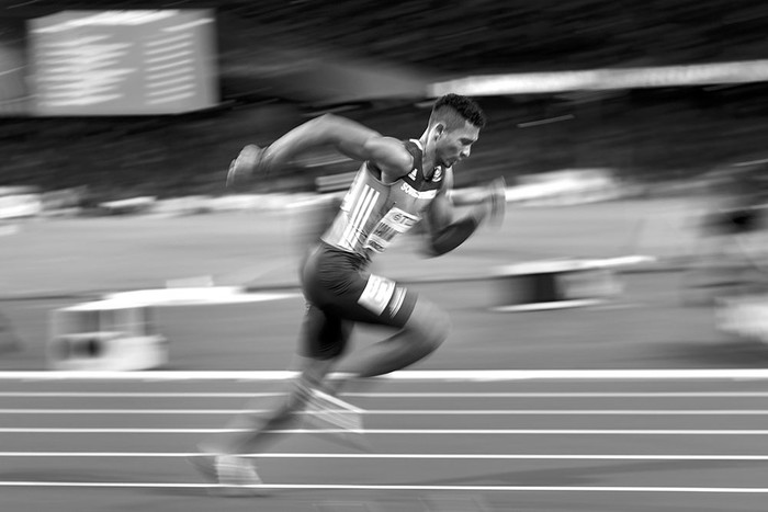 El sudafricano Wayde van Niekerk, en la final de 400 metros, ayer, en el Campeonato Mundial de la IAAF 2017, en Londres. Foto: Glyn Kirk, AFP