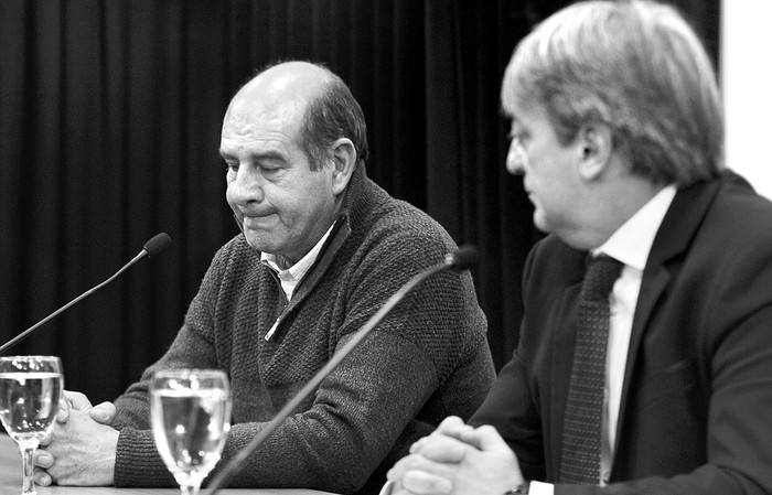 Federico Moreira y Fernando Cáceres, en conferencia de prensa, ayer, en la Torre Ejecutiva. Foto: Juan Manuel Ramos