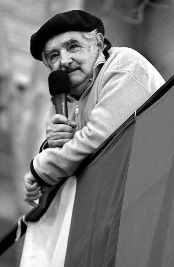 José Mujica durante un acto previo a las elecciones internas. (archivo, junio de 2009) · Foto: Sandro Pereyra