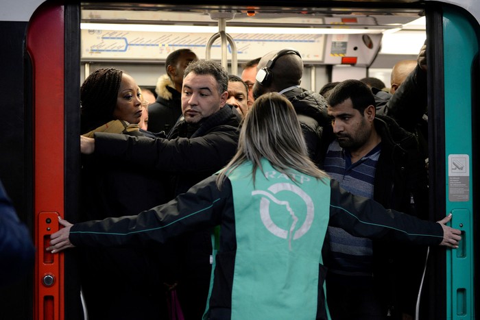 Metro de París, ayer.
 · Foto: Aurore Mesenge, AFP