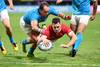 El capitán de Los Teros, Juan Ignacio Gaminara, y Tomos Williams, de Gales a punto de apoyar un try, en el último partido de Uruguay en el mundial de Japón . · Foto: Christophe Simon, AFP El capitán de Los Teros, Juan Ignacio Gaminara, y Tomos Williams, de Gales a punto de apoyar un try, en el último partido de Uruguay en el mundial de Japón . · Foto: Christophe Simon, AFP