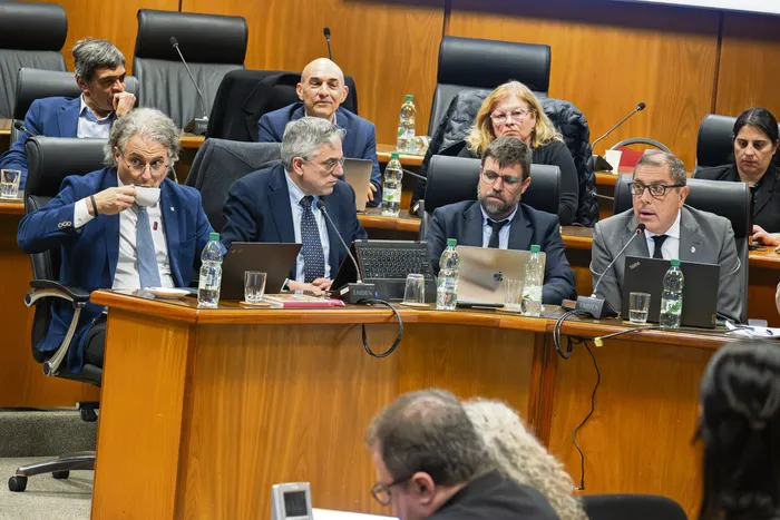 Autoridades del MEF, el 28 de agosto, en el edifico anexo del Palacio Legislativo. · Foto: Martin Hernández Müller