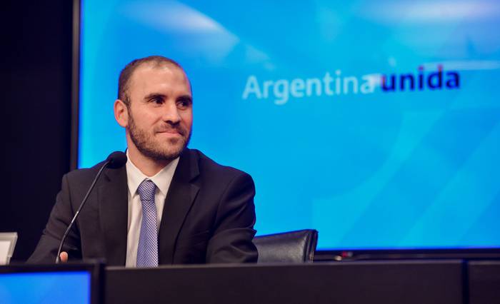 Martin Guzmán, ministro de Economía argentino, durante una conferencia de prensa, en Buenos Aires.
 · Foto: Ministerio de Economía de Argentina, AFP