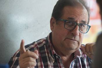 Carlos Muñoz. Carlos Muñoz.