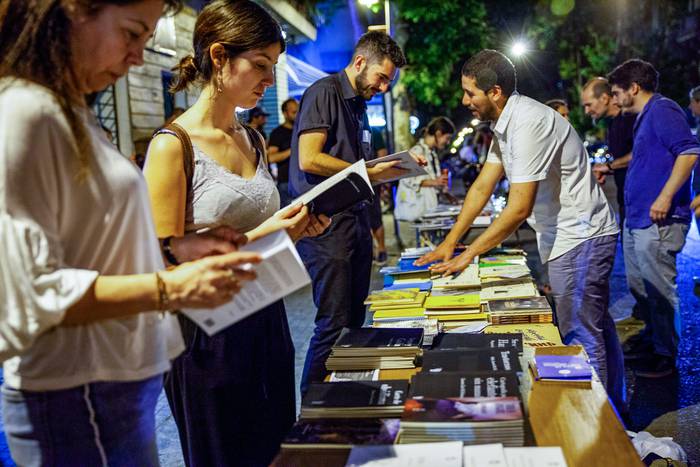 Noche de las Librerías. Foto: Sebastián Angiolini
