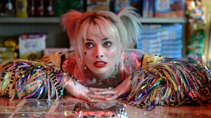 Foto principal del artículo 'Harley Quinn vuelve al cine con color, música y mucha acción'