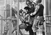 Operativo policial, ayer, afuera de la tribuna Ámsterdam. Foto: Federico Gutiérrez Operativo policial, ayer, afuera de la tribuna Ámsterdam. Foto: Federico Gutiérrez