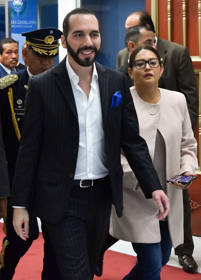 Nayib Bukele, presidente salvadoreño, asiste, ayer, a una sesión ordinaria en la Asamblea Nacional.

 · Foto: Óscar Rivera, AFP