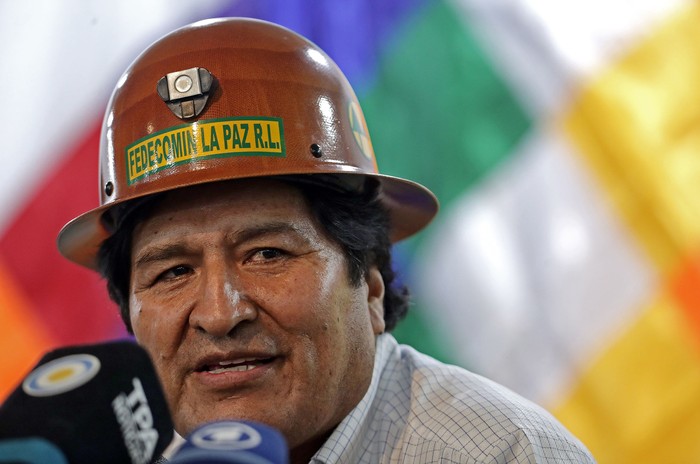 El ex presidente boliviano Evo Morales, exiliado en Argentina, durante una conferencia de prensa, ayer, en Buenos Aires.  · Foto: Alejandro Pagani, AFP.