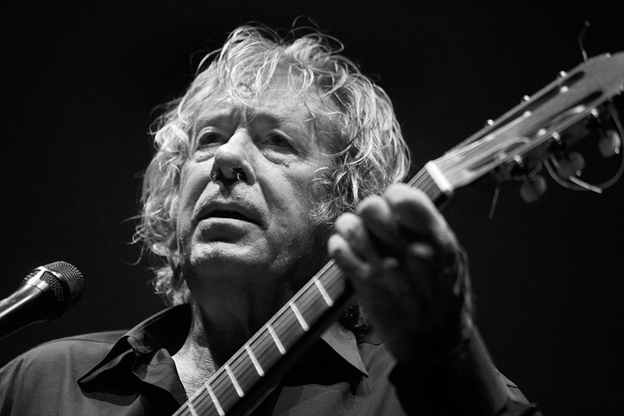 Paco Ibáñez en el Auditorio del SODRE. Foto: Iván Franco (archivo, setiembre de 2010)