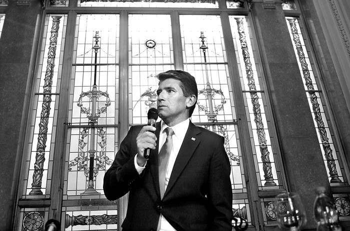 Raúl Sendic en rueda de prensa, ayer, en el Palacio Legislativo. Foto: Pablo Vignali