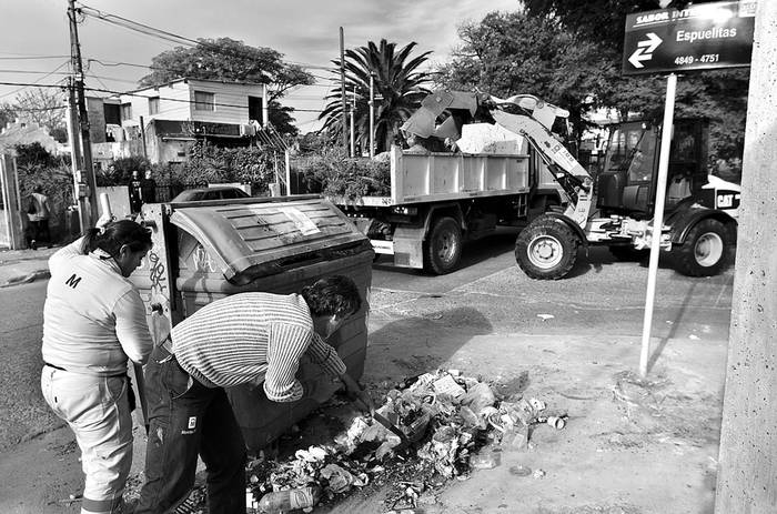 Jornada de recolección de basura, ayer, en Malvín Norte. Foto: Nicolás Correa, Intendencia de Montevideo