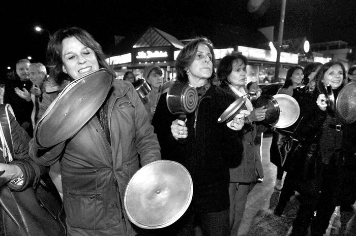 Protesta contra la violencia, anoche, en Carrasco. Foto: Federico Gutiérrez