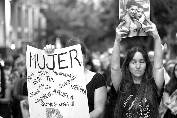 Marcha por Valeria Sosa, ayer, en el Cordón. Foto: Andrés Cuenca