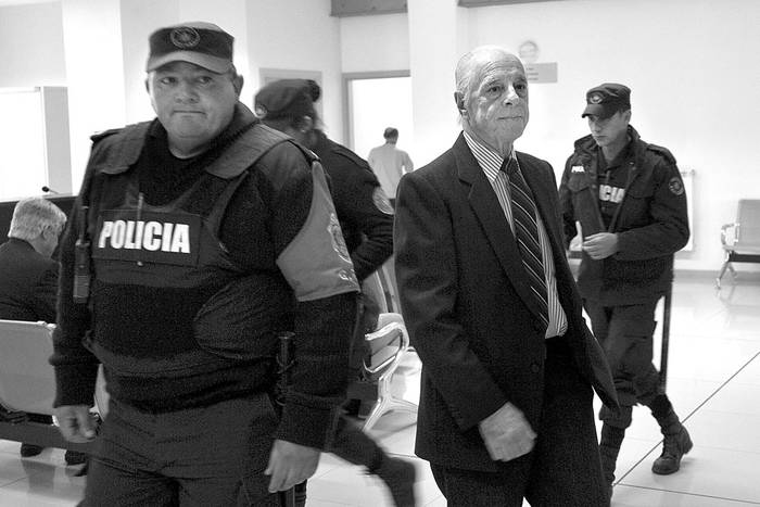 Raúl Mermot en el Juzgado Penal de noveno turno, ayer, en la Ciudad Vieja. Foto: Federico Gutiérrez