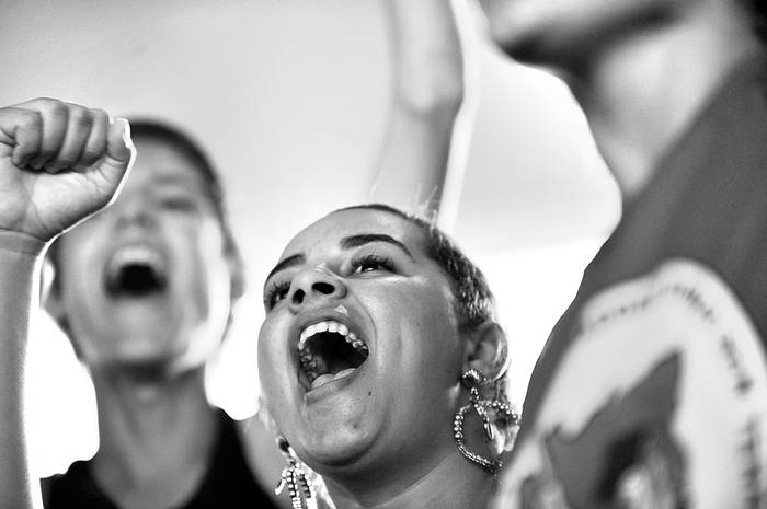 Manifestación contra el presidente brasileño Michel Temer, ayer, en la Explanada de los Ministerios de Brasilia. Foto: Andressa Anholete, AFP