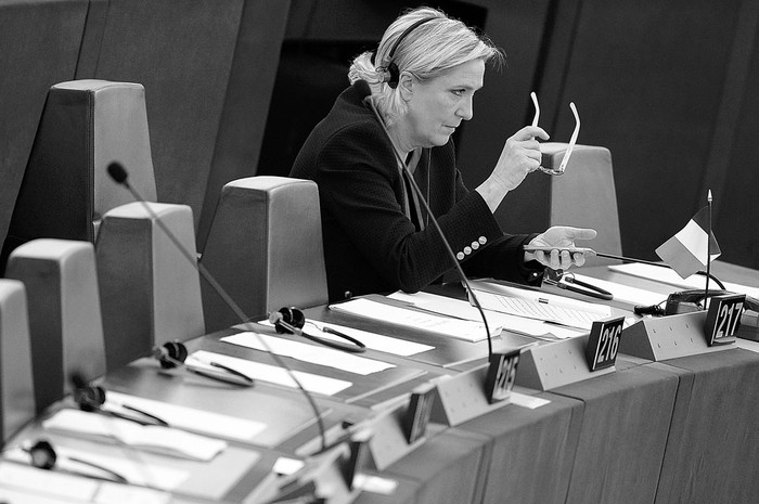 Marine Le Pen en el Parlamento Europeo, en Estrasburgo, Francia. Foto: Frederick Florin, AFP (Archivo: Octubre de 2016)