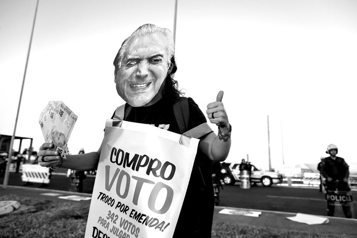 Manifestación frente al Congreso Nacional, ayer, en Brasilia. Foto: Sergio Lima, AFP
