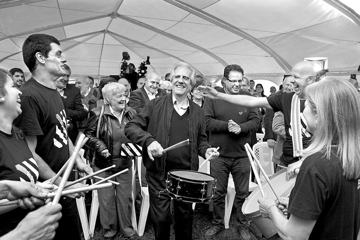 Lucía Topolansky, Tabaré Vázquez y Aníbal Pereyra, ayer, en el Consejo de Ministros, en 19 de Abril, Rocha. Foto: Walter Paciello, Presidencia
