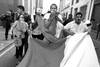 Manifestantes gaseados por la policía, durante una protesta contra el perdón humanitario al ex presidente Alberto Fujimori, ayer, en Lima. Foto: Juan Vita, AFP Manifestantes gaseados por la policía, durante una protesta contra el perdón humanitario al ex presidente Alberto Fujimori, ayer, en Lima. Foto: Juan Vita, AFP