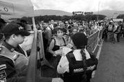 Ciudadanos venezolanos cruzan el puente internacional Simón Bolívar, de San Antonio del Táchira, en Venezuela, a la provincia de Norte de Santander, en Colombia, el 10 de febrero. Foto: George Castellanos, AFP