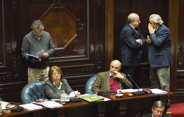 Mónica Xavier, Pablo Mieres, Germán Coutinho y Jorge Larrañaga, ayer, en la sesión del Senado. · Foto: Andrés Cuenca