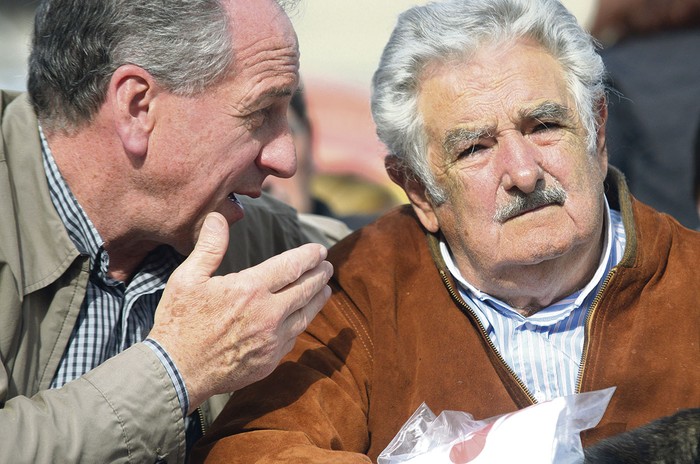 Ernesto Murro y José Mujica (archivo, mayo de 2015). · Foto: Santiago Mazzarovich