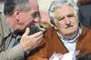 Ernesto Murro y José Mujica (archivo, mayo de 2015). · Foto: Santiago Mazzarovich Ernesto Murro y José Mujica (archivo, mayo de 2015). · Foto: Santiago Mazzarovich