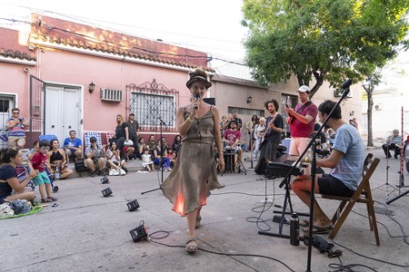 Foto principal del artículo 'Jam session: huellas del 12° Jazz a la Calle' · Foto: Mariana Greif Foto principal del artículo 'Jam session: huellas del 12° Jazz a la Calle' · Foto: Mariana Greif