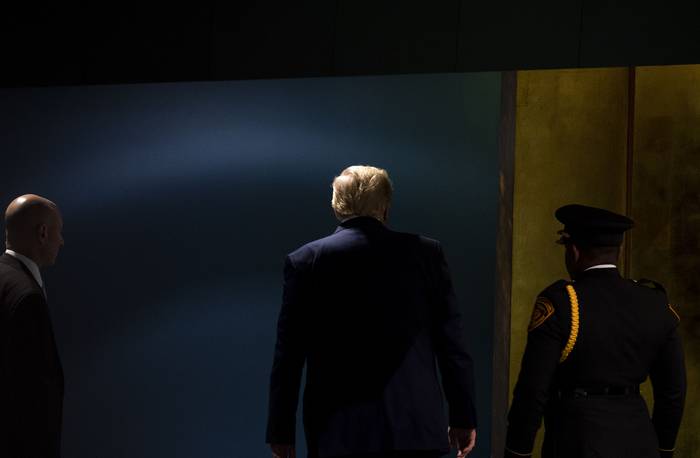 Donald Trump, se va después de hablar en la 74.a sesión de la Asamblea General de las Naciones Unidas, en la sede de la ONU en Nueva York.

 · Foto: Johannes Eisele; AFP