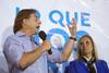 Luis Lacalle Pou y Beatriz Argimón, durante un acto, ayer, en Lagomar. · Foto: Alessandro Maradei Luis Lacalle Pou y Beatriz Argimón, durante un acto, ayer, en Lagomar. · Foto: Alessandro Maradei