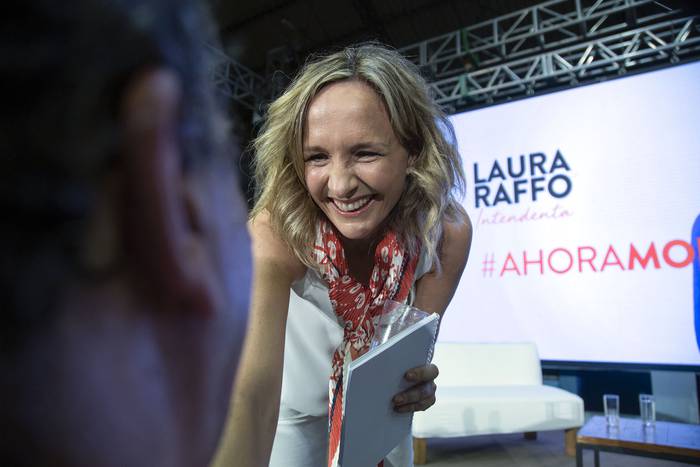 Laura Raffo en el club Cordón durante la presentación de su candidatura a la Intendencia de Montevideo. · Foto: .