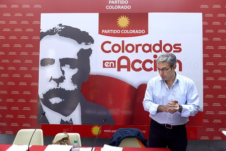 Robert Silva en la Convención Nacional del Partido Colorado (archivo, setiembre de 2015).
· Foto: Santiago Mazzarovich Robert Silva en la Convención Nacional del Partido Colorado (archivo, setiembre de 2015).
· Foto: Santiago Mazzarovich