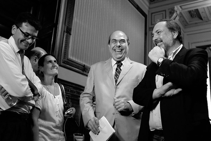 Pablo Abdala y Jorge Gandini en rueda de prensa, ayer en el Palacio Legislativo. Foto: Pablo Vignali