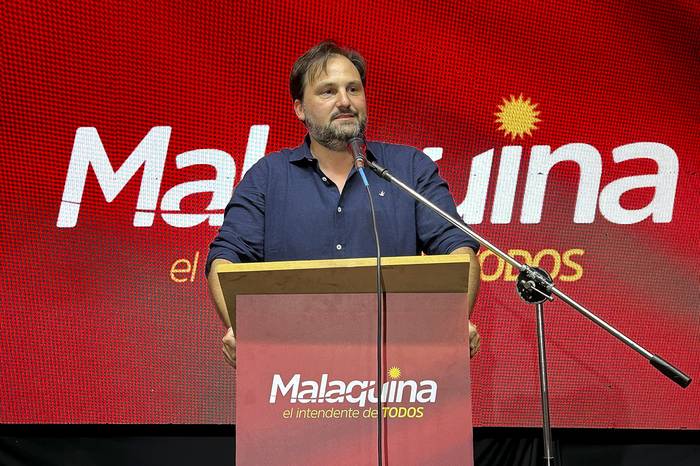 Marcelo Malaquina, durante el acto en que lanzó su precandidatura a la intendencia por el partido Colorado, el 4 de diciembre de 2023, en Salto. · Foto: Vicente Massarino