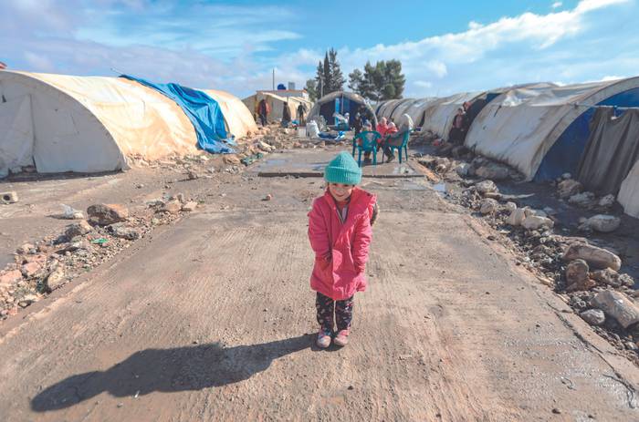 Campamento de sirios desplazados al este de la ciudad ciudad siria de Al-Bab, en la gobernación del norte de Alepo, el 9 de febrero de 2022. · Foto: Bakr Alkasem / AFP