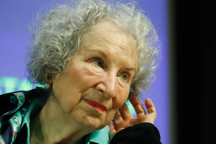 Margaret Atwood, durante el lanzamiento de su nuevo libro 'The Testaments', el 10 de setiembre, en Londres.

 · Foto: Tolga Akmen, AFP
