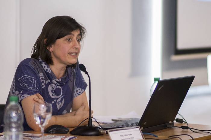 María José González, en la mesa “Situación de las trabajadoras domésticas de la región”, en el Ministerio de Trabajo y Seguridad Social. · Foto: Mariana Greif
