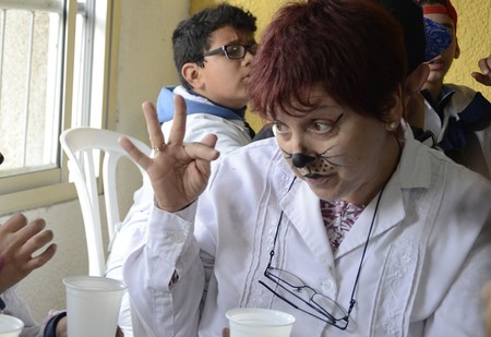 Enseñanza del lenguaje de señas, en la Asociación de Sordos del Uruguay (archivo, setiembre de 2016).
· Foto: Alessandro Maradei Enseñanza del lenguaje de señas, en la Asociación de Sordos del Uruguay (archivo, setiembre de 2016).
· Foto: Alessandro Maradei