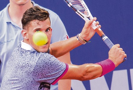 El austríaco Dominic Thiem durante su partido ante el francés Corentin Moutet, por el ATP de Hamburgo. dpa, afp · Foto: Daniel Bockwoldt El austríaco Dominic Thiem durante su partido ante el francés Corentin Moutet, por el ATP de Hamburgo. dpa, afp · Foto: Daniel Bockwoldt