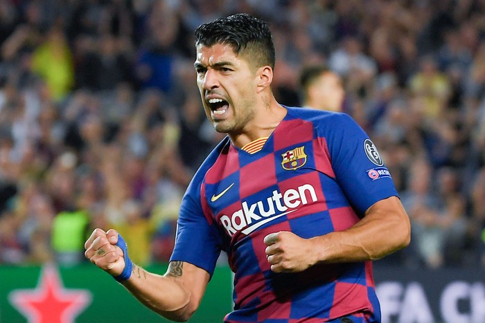 Luis Suárez, de Barcelona, después de marcar un gol a Inter de Milán. ayer, en el estadio Camp Nou de Barcelona. · Foto: Lluis Gene, AFP