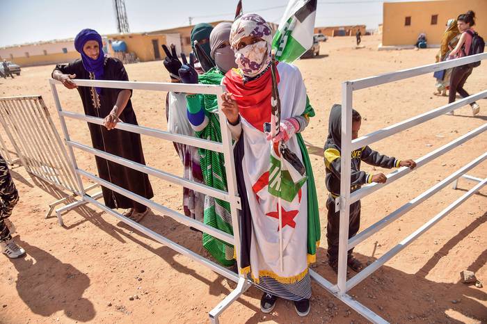 Campamento de Aousserd para refugiados saharauis, en las afueras de Tinduf, territorio en disputa del Sáhara Occidental.
 · Foto: Ryad Kramdi, AFP